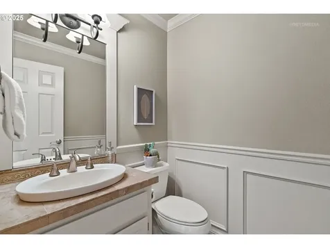 5104 Hastings Court Lake Oswego OR 97035