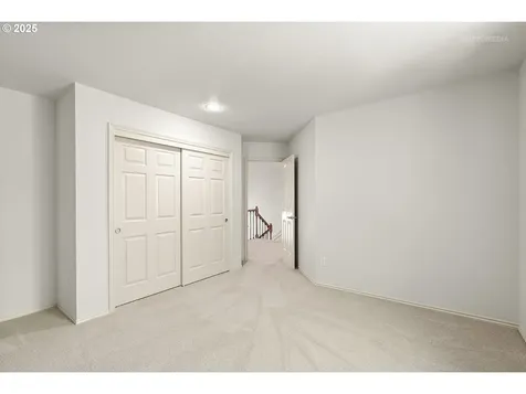 5104 Hastings Court Lake Oswego OR 97035