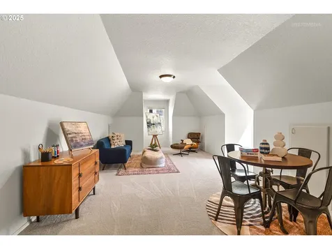 5104 Hastings Court Lake Oswego OR 97035