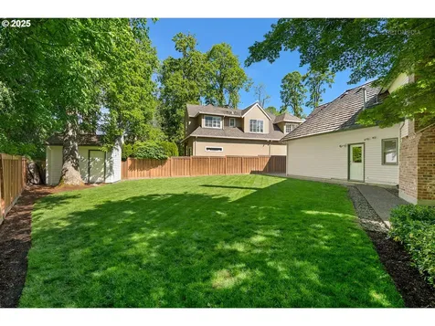 5104 Hastings Court Lake Oswego OR 97035