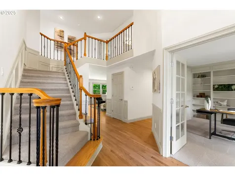 5104 Hastings Court Lake Oswego OR 97035
