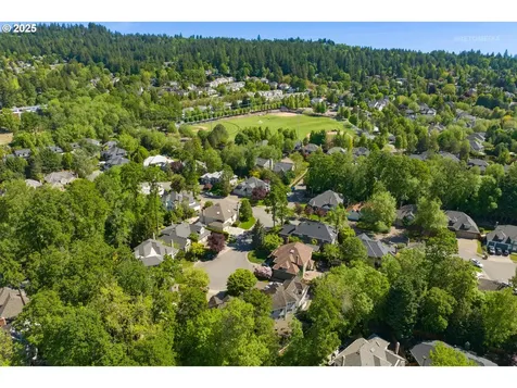5104 Hastings Court Lake Oswego OR 97035