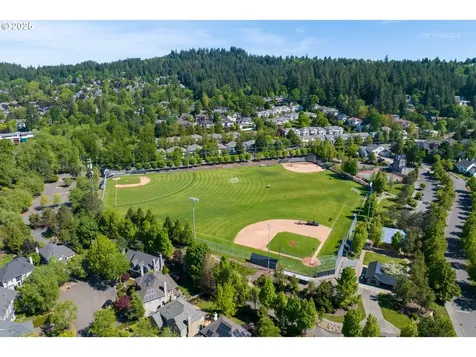 5104 Hastings Court Lake Oswego OR 97035
