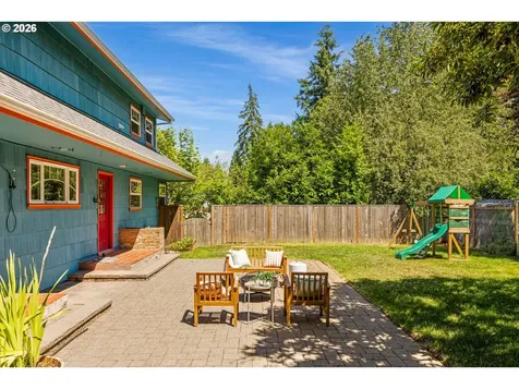 9050 SW Capitol Highway Portland OR 97219