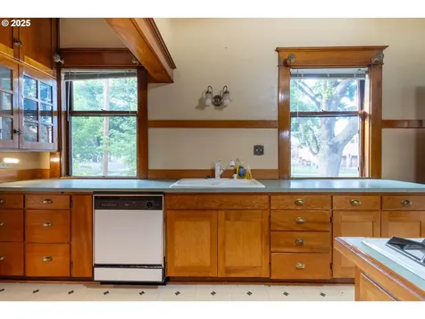 1615 5th Street La Grande OR 97850