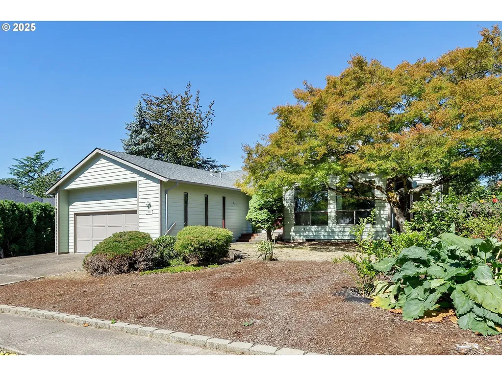 2307 SW 24th Street Gresham OR 97080