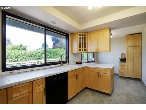 2307 SW 24th Street Gresham OR 97080