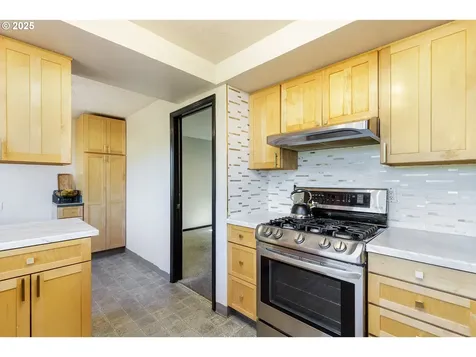 2307 SW 24th Street Gresham OR 97080