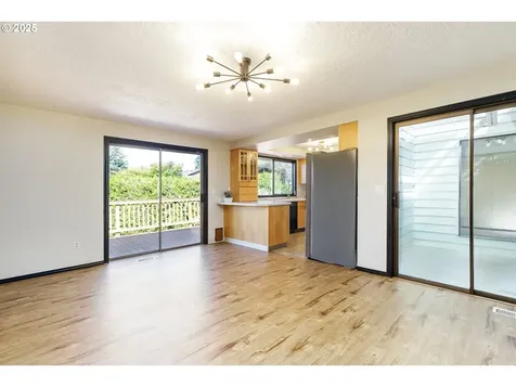 2307 SW 24th Street Gresham OR 97080