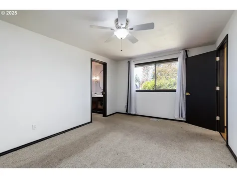 2307 SW 24th Street Gresham OR 97080
