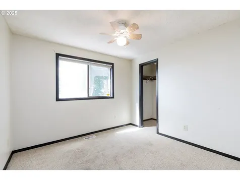 2307 SW 24th Street Gresham OR 97080