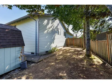 2307 SW 24th Street Gresham OR 97080