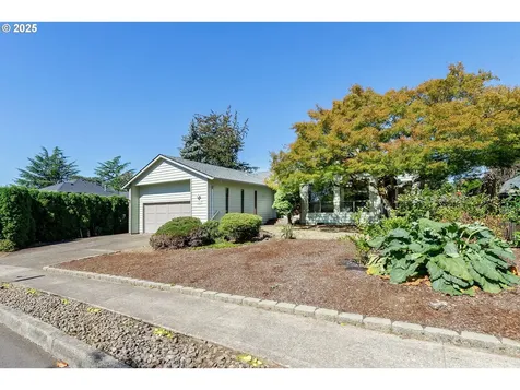 2307 SW 24th Street Gresham OR 97080