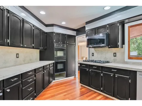 2327 Lynnwood Drive Longview WA 98632