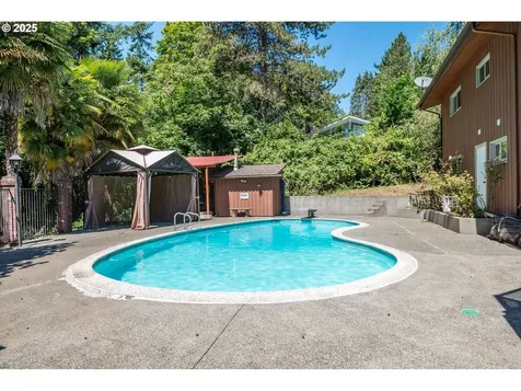 2327 Lynnwood Drive Longview WA 98632