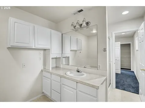 405 NE 86th Avenue Portland OR 97220