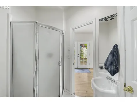 405 NE 86th Avenue Portland OR 97220