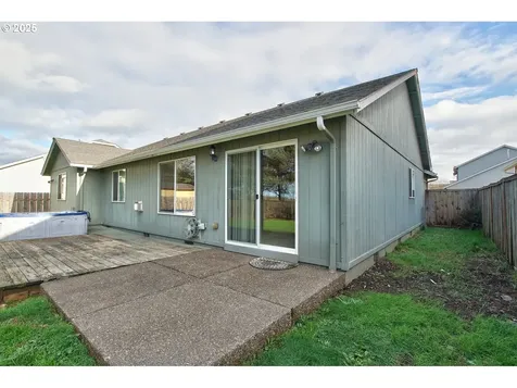1424 Mount View Lane Molalla OR 97038