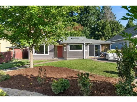 4417 SW Pendleton Street Portland OR 97221