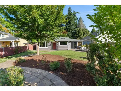4417 SW Pendleton Street Portland OR 97221