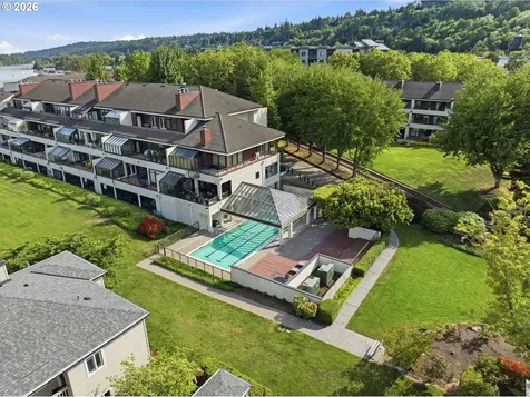 5250 S Landing Drive Portland OR 97239