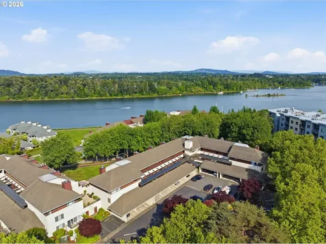 5250 S Landing Drive Portland OR 97239