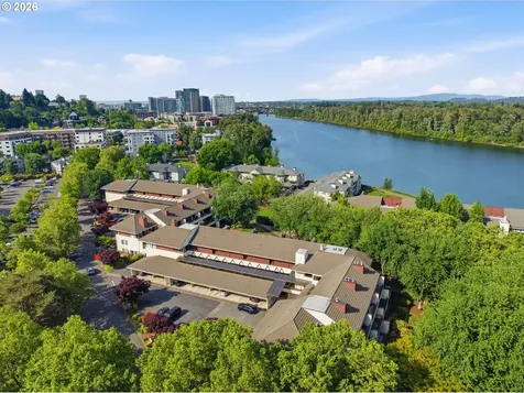 5250 S Landing Drive Portland OR 97239