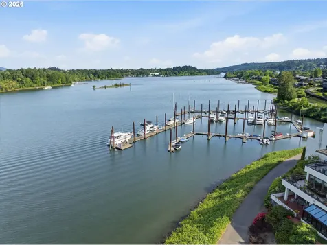 5250 S Landing Drive Portland OR 97239
