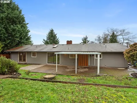 5915 SW Illinois Street Portland OR 97221
