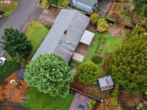 5915 SW Illinois Street Portland OR 97221