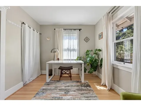 5135 N Cecelia Street Portland OR 97203