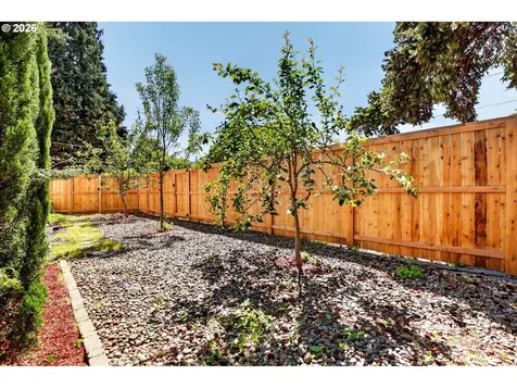 5135 N Cecelia Street Portland OR 97203