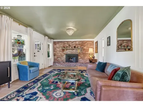 5135 N Cecelia Street Portland OR 97203