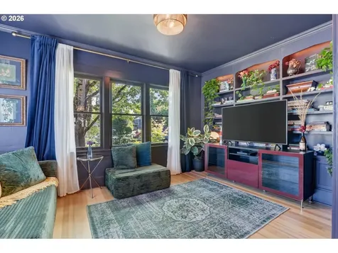 5135 N Cecelia Street Portland OR 97203