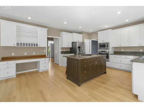 5021 NW 141st Street Vancouver WA 98685