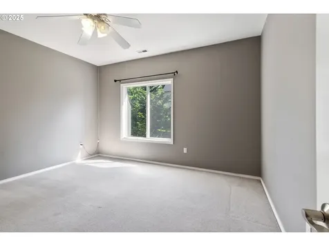 5021 NW 141st Street Vancouver WA 98685