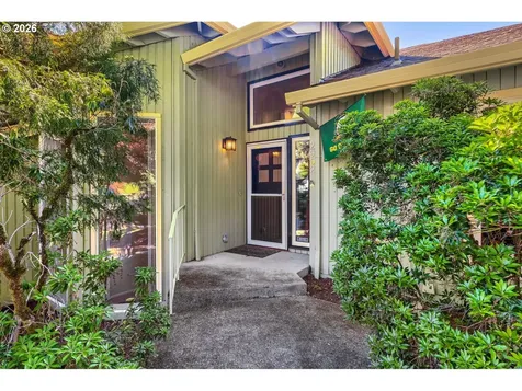 2902 SW Orchard Hill Place Lake Oswego OR 97035