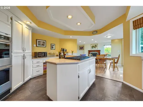 2902 SW Orchard Hill Place Lake Oswego OR 97035