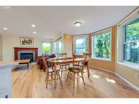 2902 SW Orchard Hill Place Lake Oswego OR 97035