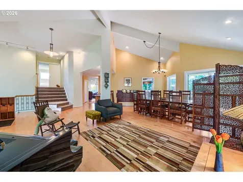 2902 SW Orchard Hill Place Lake Oswego OR 97035