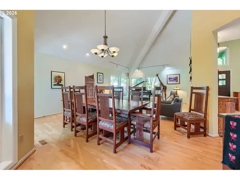2902 SW Orchard Hill Place Lake Oswego OR 97035