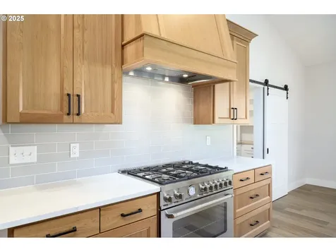 24005 NE Dayton Avenue Newberg OR 97132