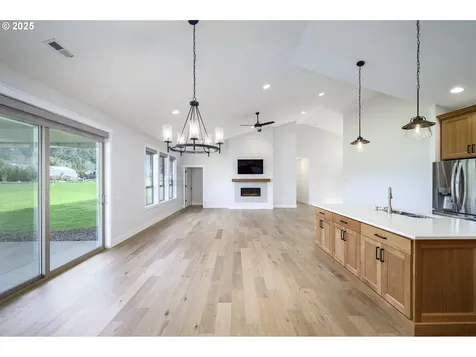 24005 NE Dayton Avenue Newberg OR 97132