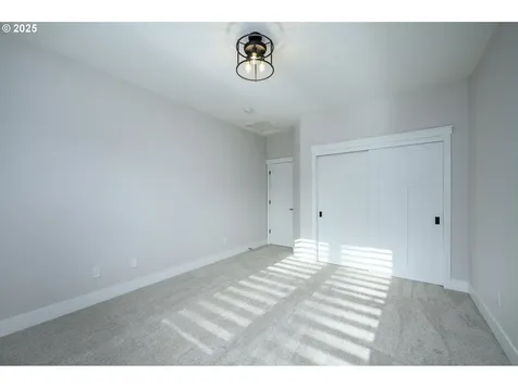 24005 NE Dayton Avenue Newberg OR 97132