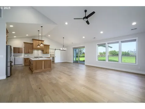 24005 NE Dayton Avenue Newberg OR 97132