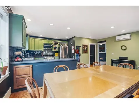 111 S 3rd Street Independence OR 97351