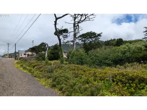 1820 Highway 101 Rockaway Beach OR 97136