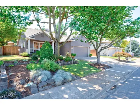 1868 NW Poppy Hills Drive Mcminnville OR 97128