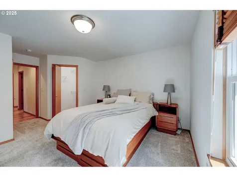 1868 NW Poppy Hills Drive Mcminnville OR 97128