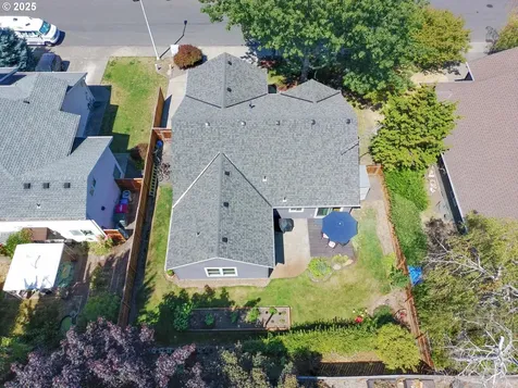 1868 NW Poppy Hills Drive Mcminnville OR 97128